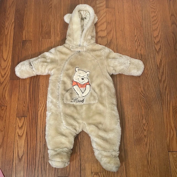 Disney Bunting Snowsuit Winnie the Pooh Hooded Fuzzy Coverall 12m Halloween - Picture 1 of 11